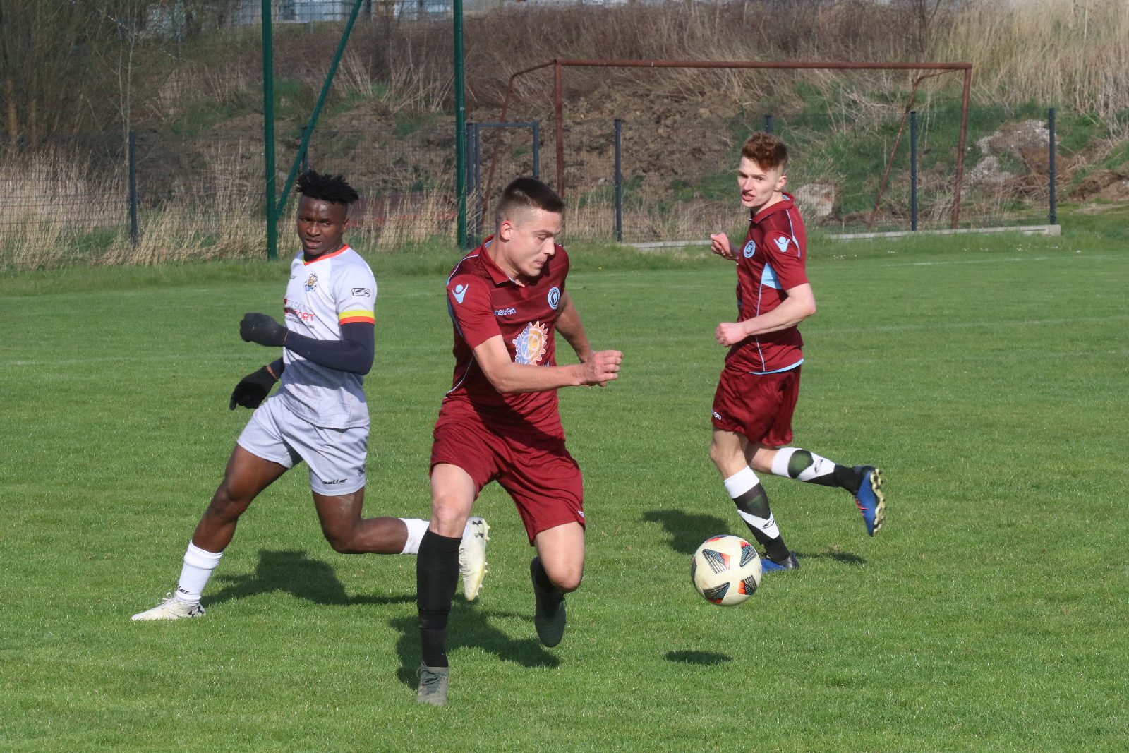 Derby w Koskowicach. KS Legnickie Pole ograł Błękitnych