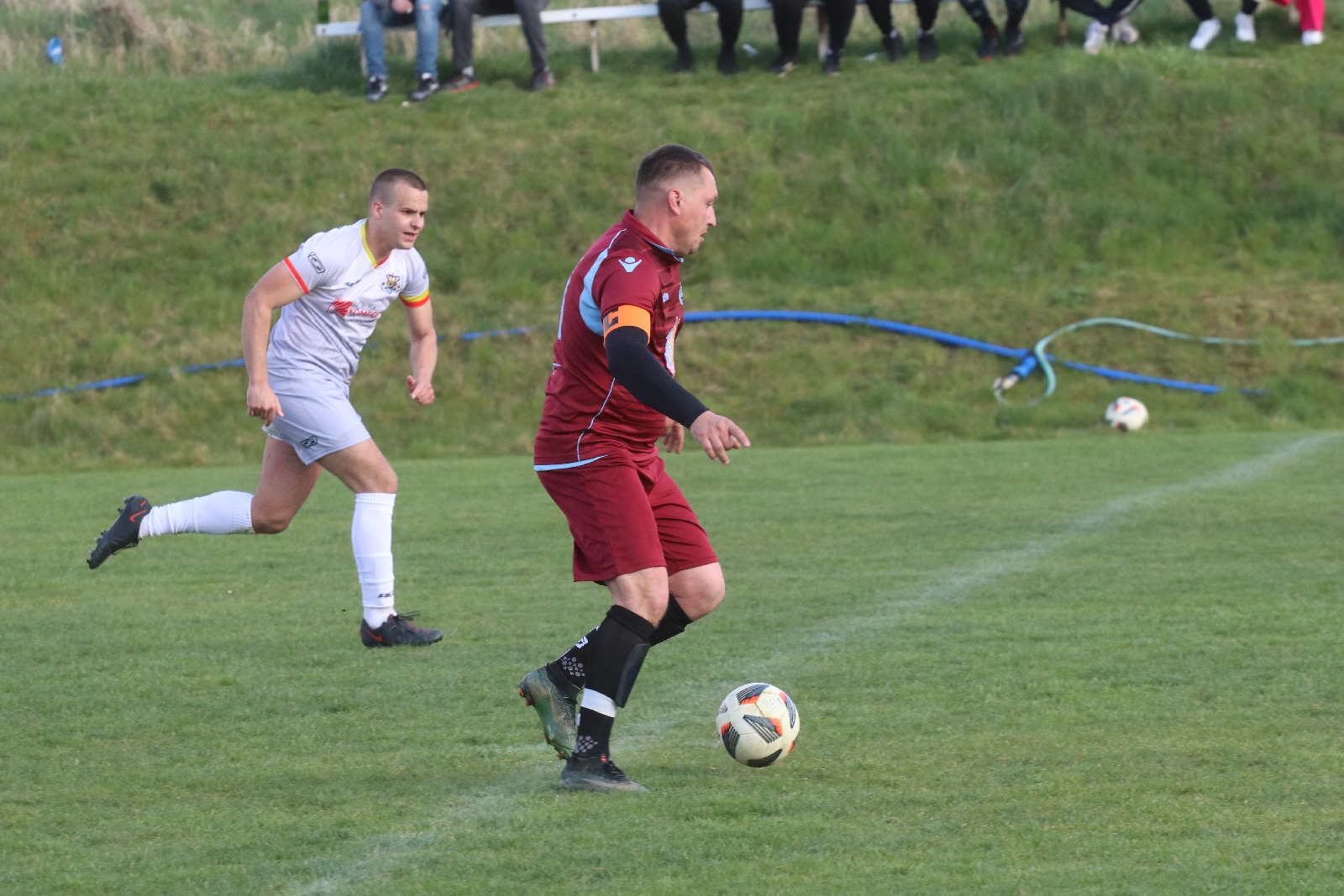 Derby w Koskowicach. KS Legnickie Pole ograł Błękitnych