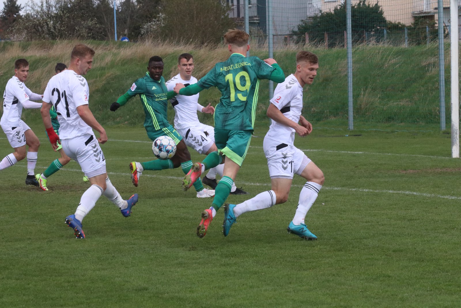 Rezerwiści Miedzi Legnica lepsi od rezerw Górnika Zabrze