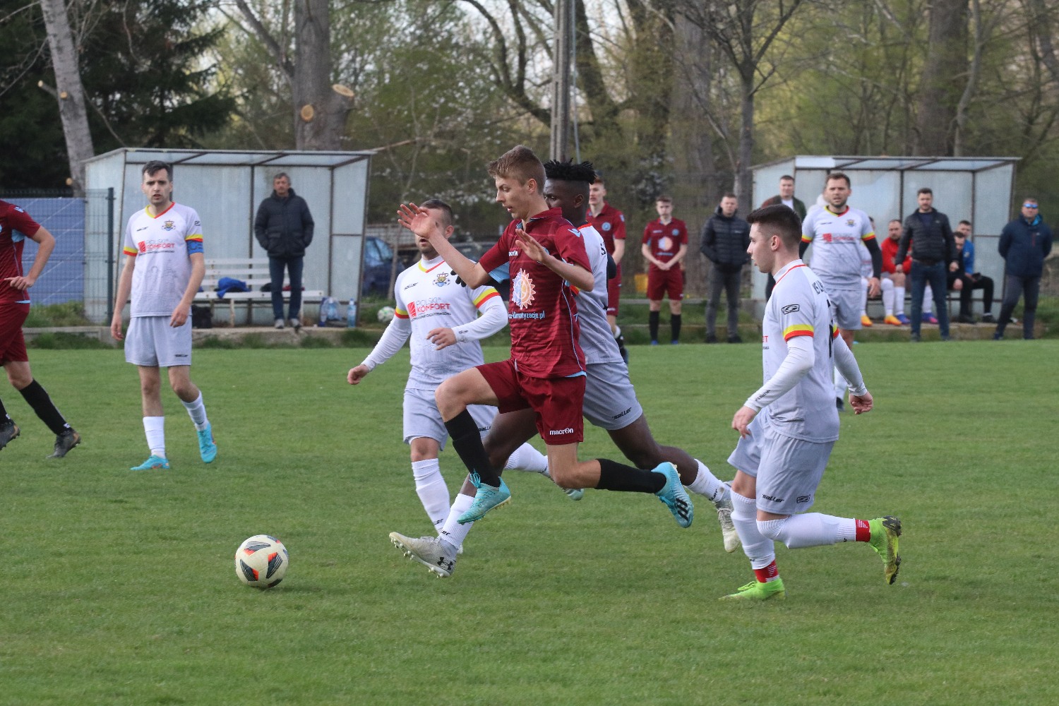 Derby w Koskowicach. KS Legnickie Pole ograł Błękitnych