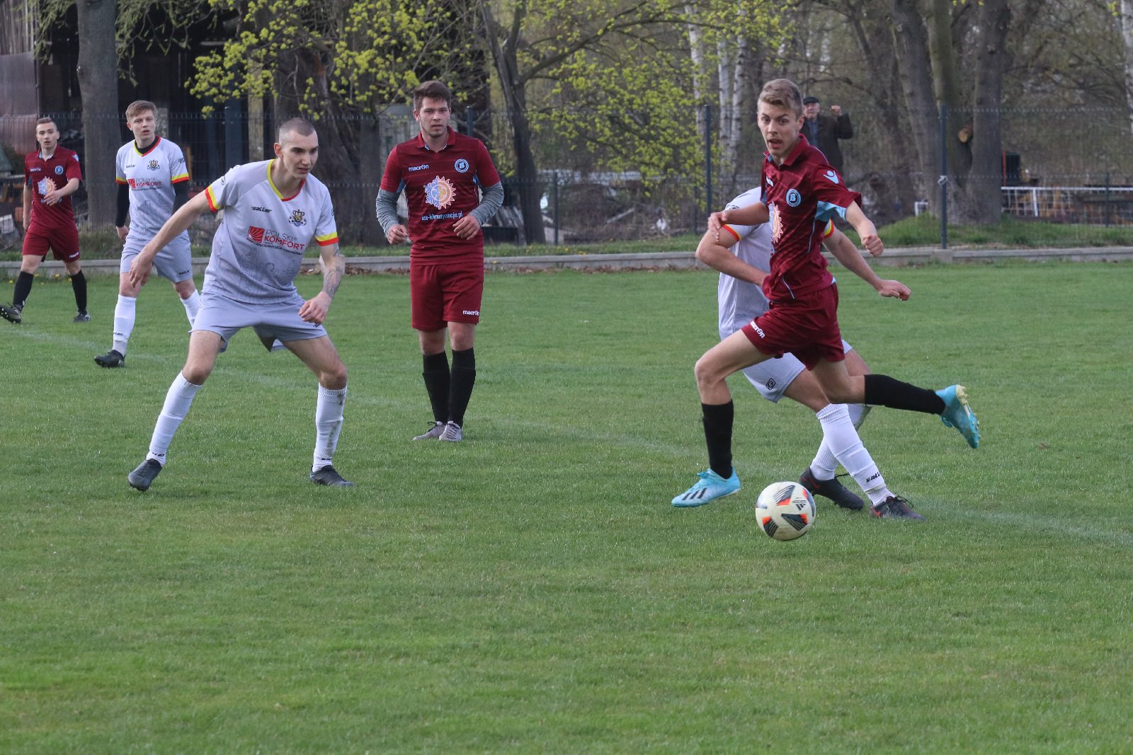 Derby w Koskowicach. KS Legnickie Pole ograł Błękitnych