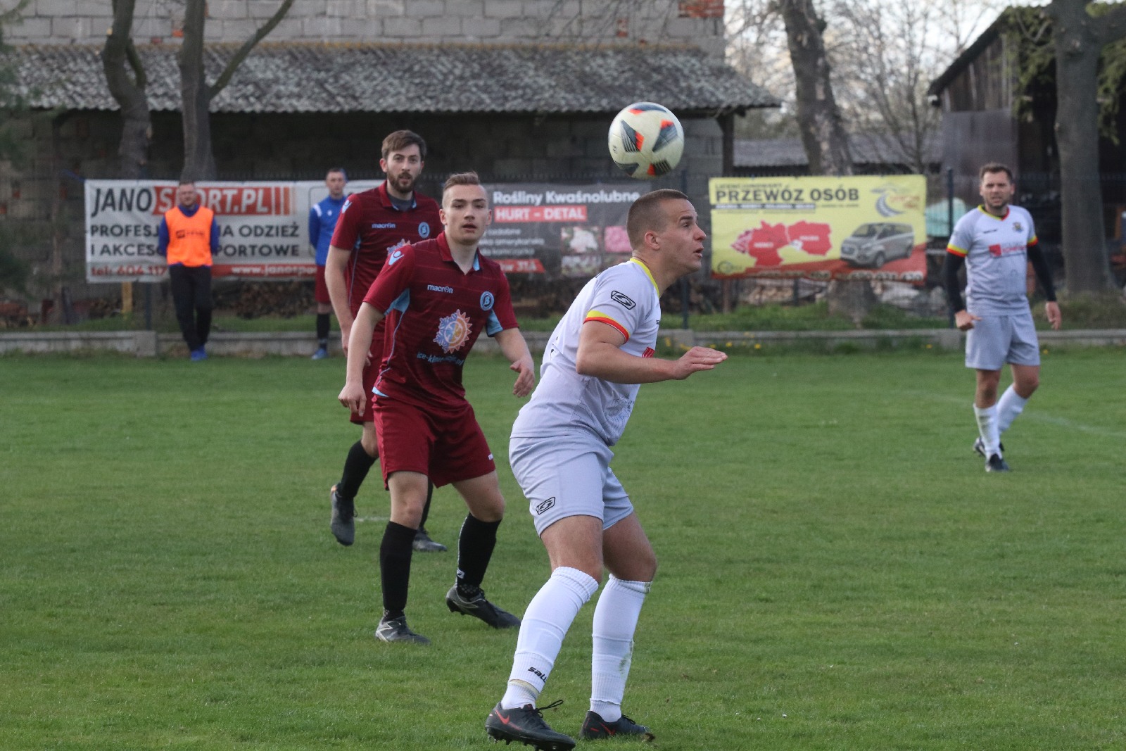 Derby w Koskowicach. KS Legnickie Pole ograł Błękitnych