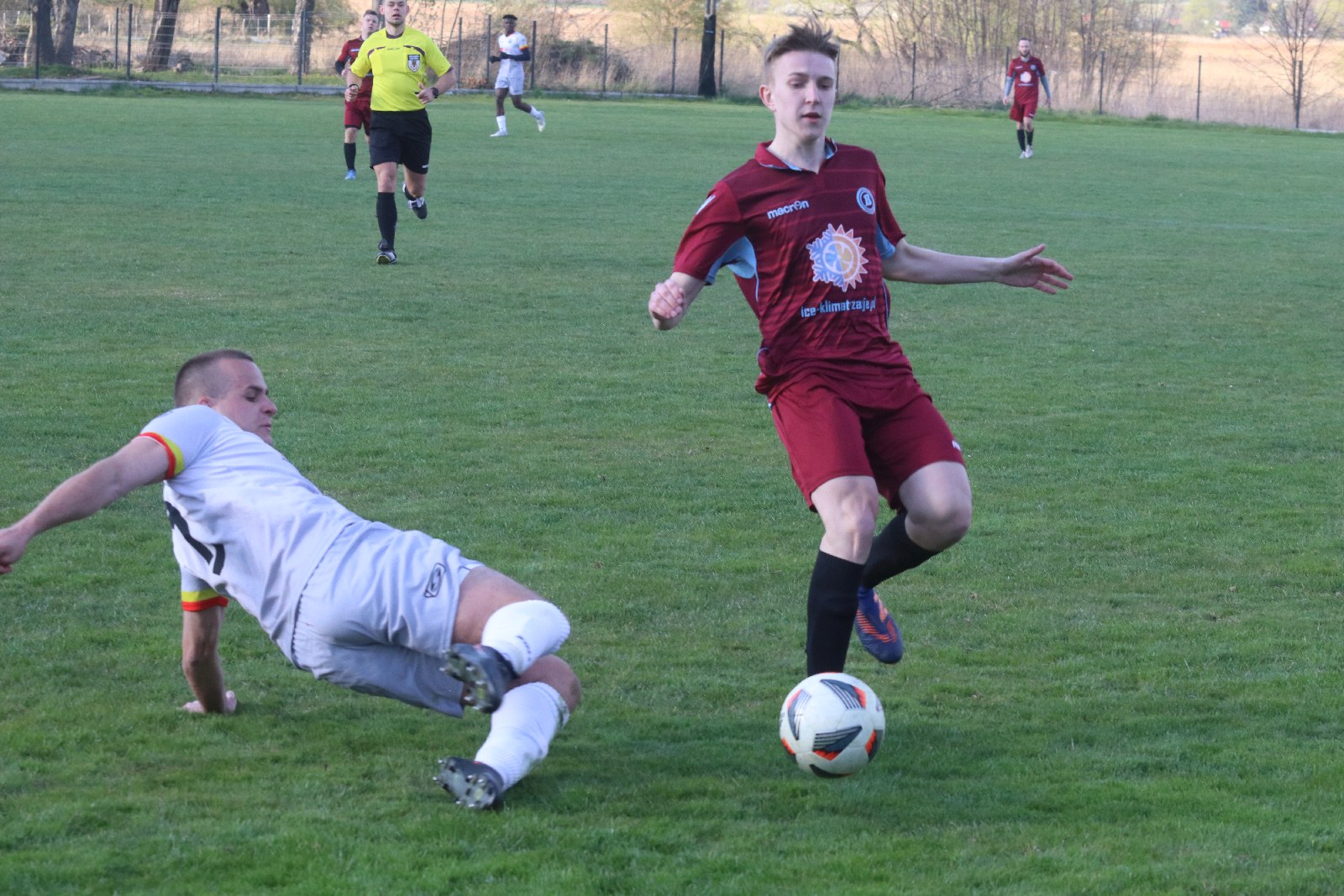 Derby w Koskowicach. KS Legnickie Pole ograł Błękitnych