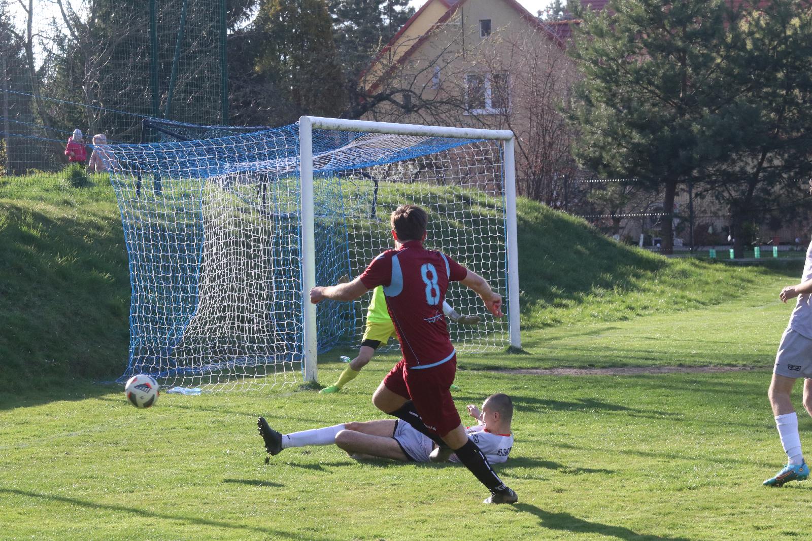 Derby w Koskowicach. KS Legnickie Pole ograł Błękitnych