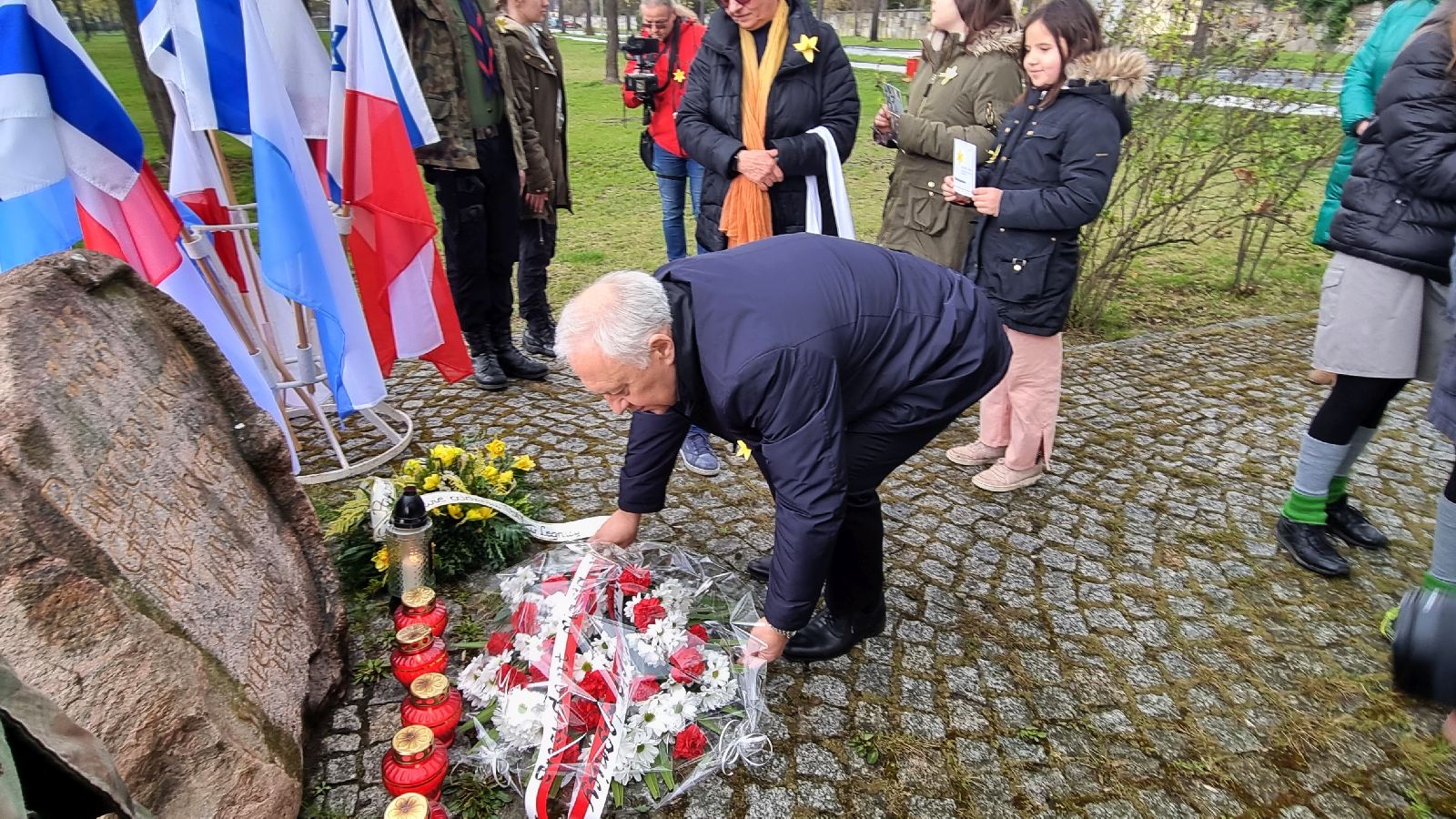 Złożyli hołd bohaterom powstania w getcie warszawskim