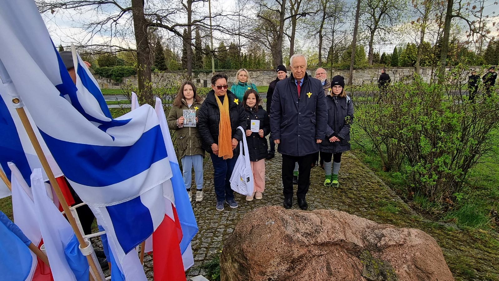 Złożyli hołd bohaterom powstania w getcie warszawskim