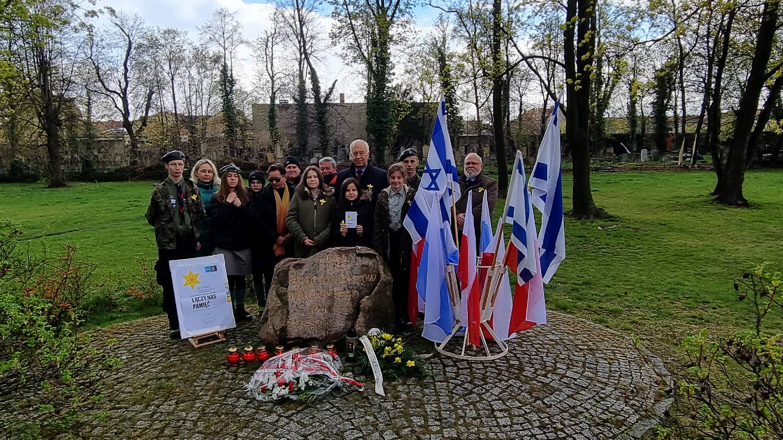 Złożyli hołd bohaterom powstania w getcie warszawskim