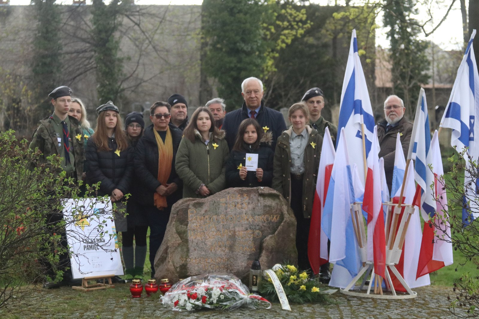 Złożyli hołd bohaterom powstania w getcie warszawskim