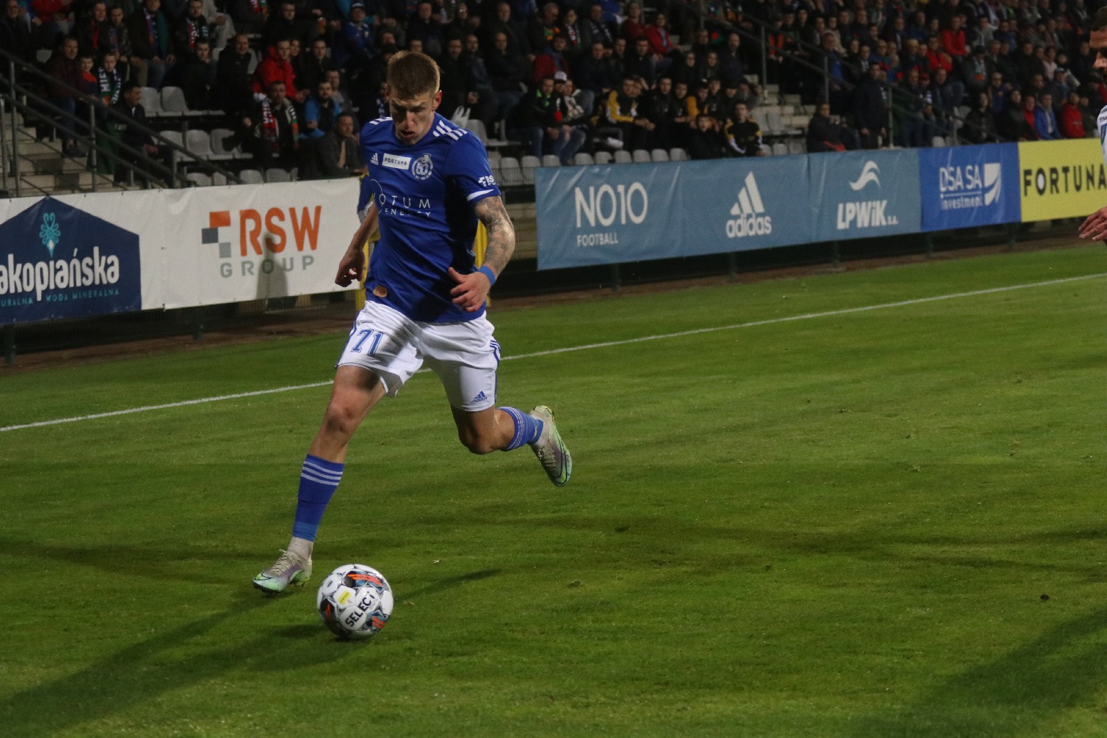 Miedź Legnica traci dwa punkty z Sandecją Nowy Sącz       	