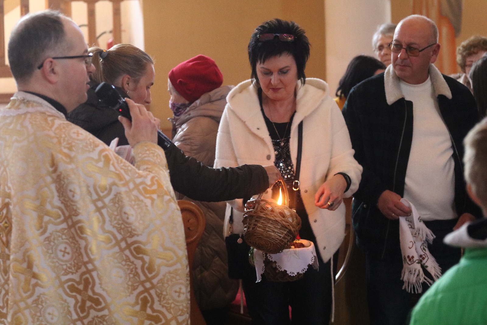 Święcenie pokarmów w parafii greckokatolickiej w Legnicy