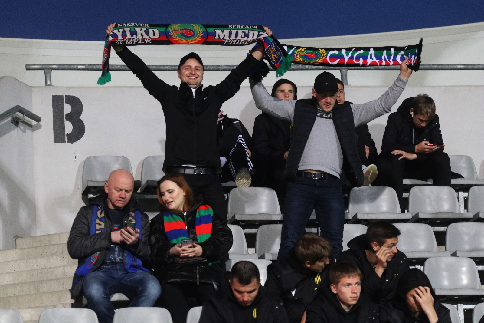 Byłeś na meczu Miedzi z Sandecją? Znajdź się na zdjęciach