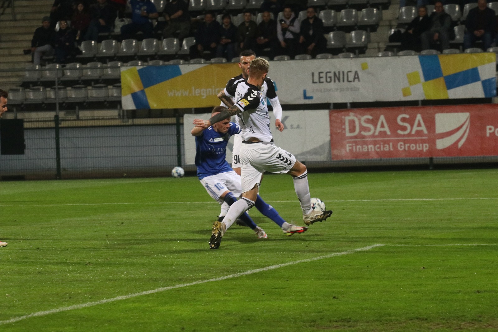 Miedź Legnica traci dwa punkty z Sandecją Nowy Sącz       	