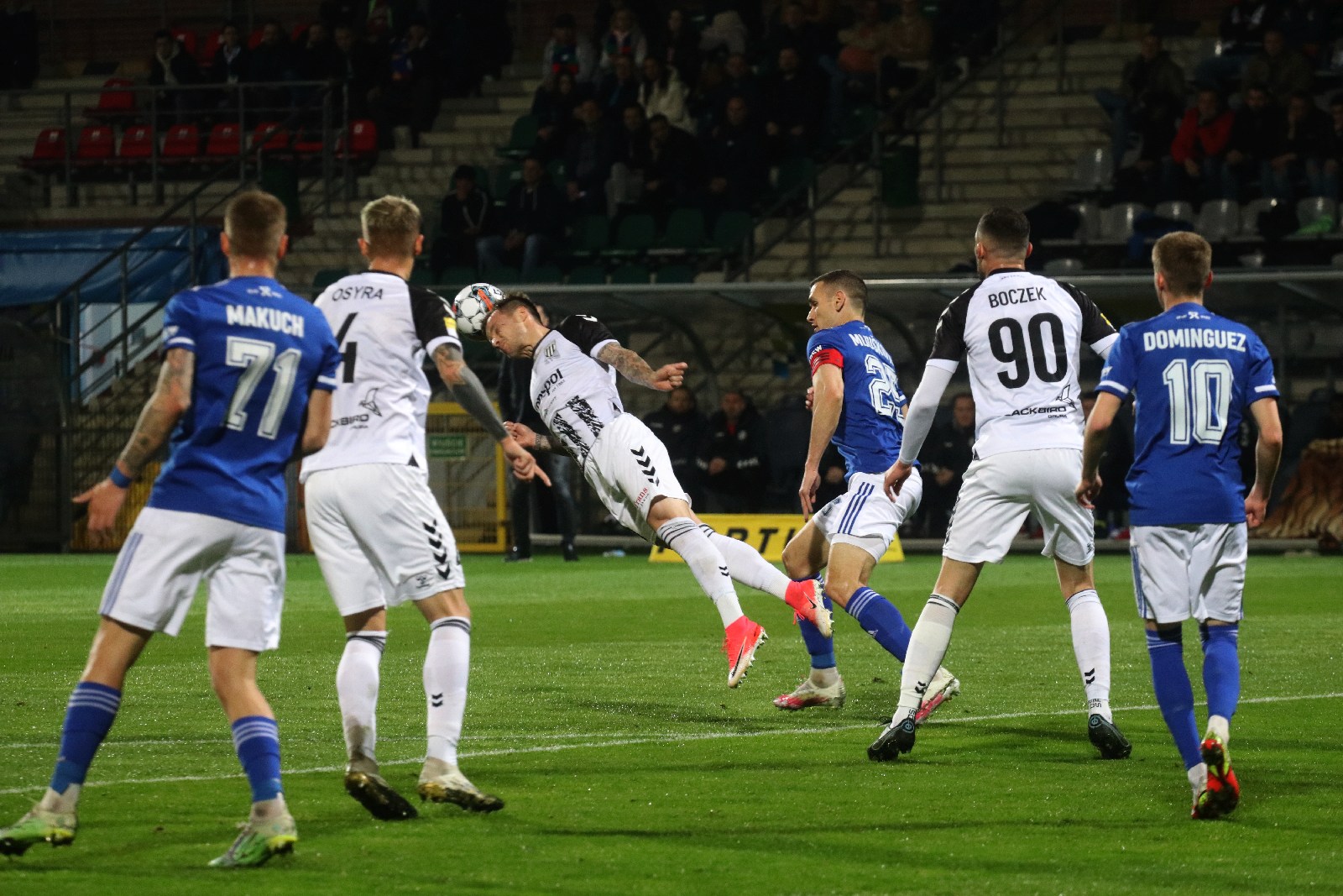 Miedź Legnica traci dwa punkty z Sandecją Nowy Sącz       	