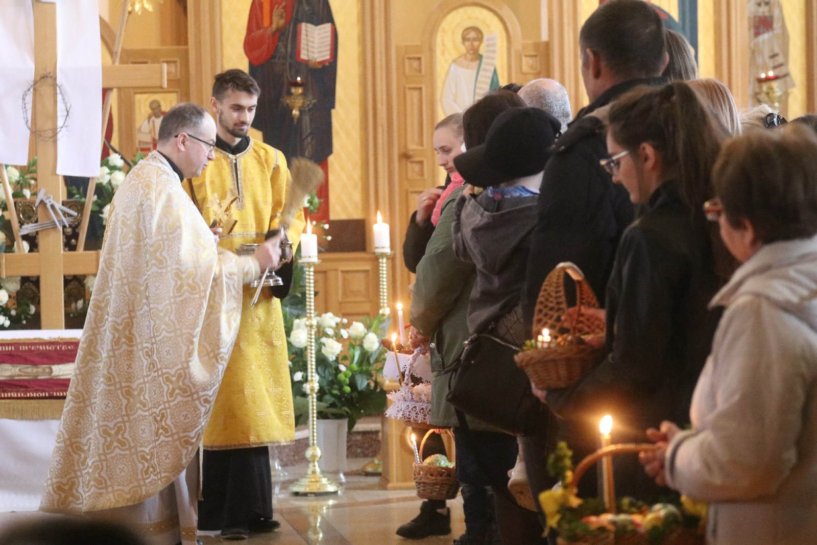 Święcenie pokarmów w parafii greckokatolickiej w Legnicy