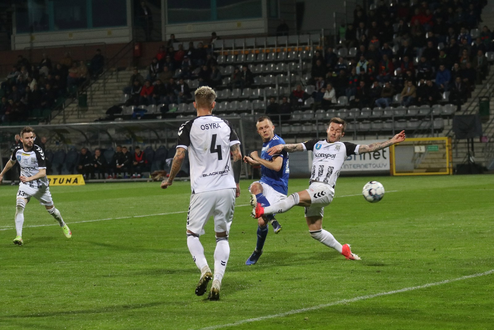 Miedź Legnica traci dwa punkty z Sandecją Nowy Sącz       	