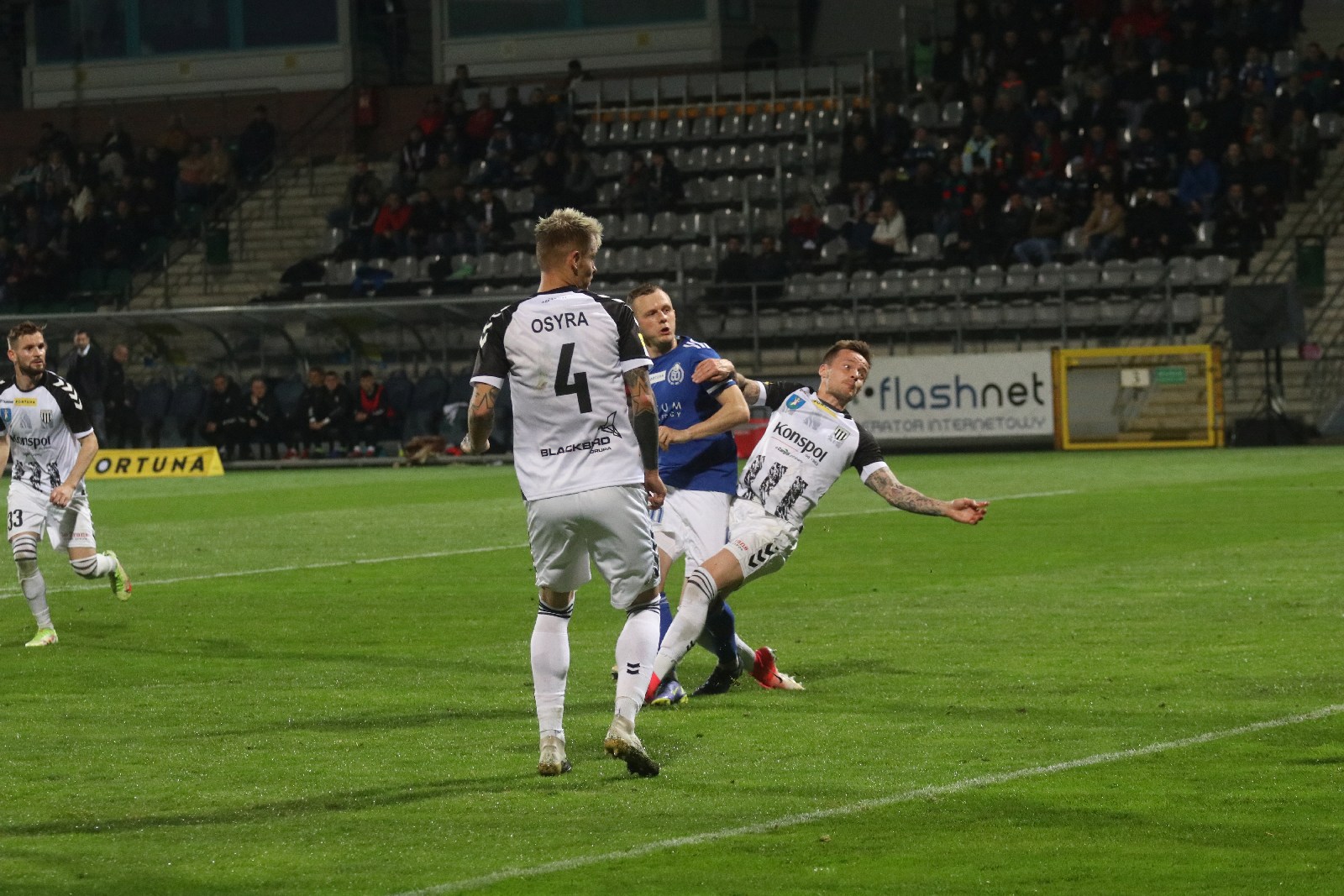 Miedź Legnica traci dwa punkty z Sandecją Nowy Sącz       	