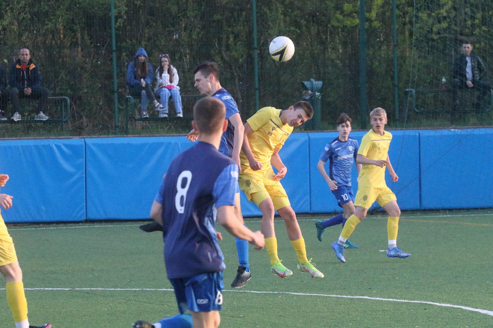Juniorzy ze Lwowa lepsi od juniorów Konfeksu Legnica
