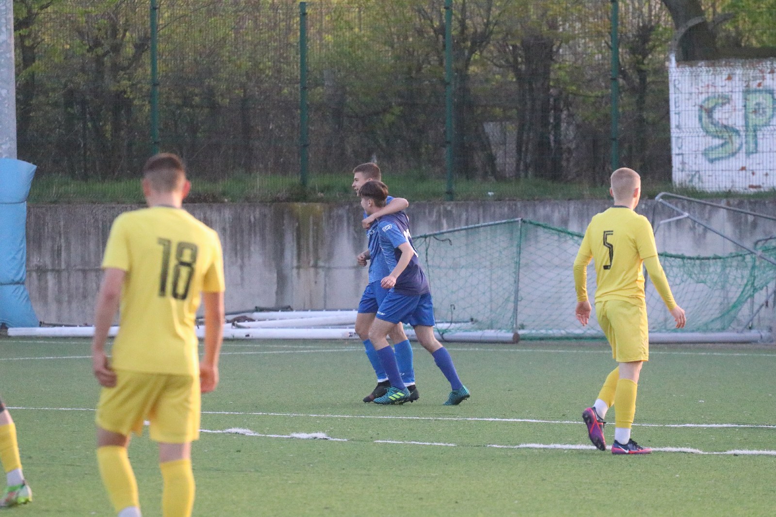 Juniorzy ze Lwowa lepsi od juniorów Konfeksu Legnica