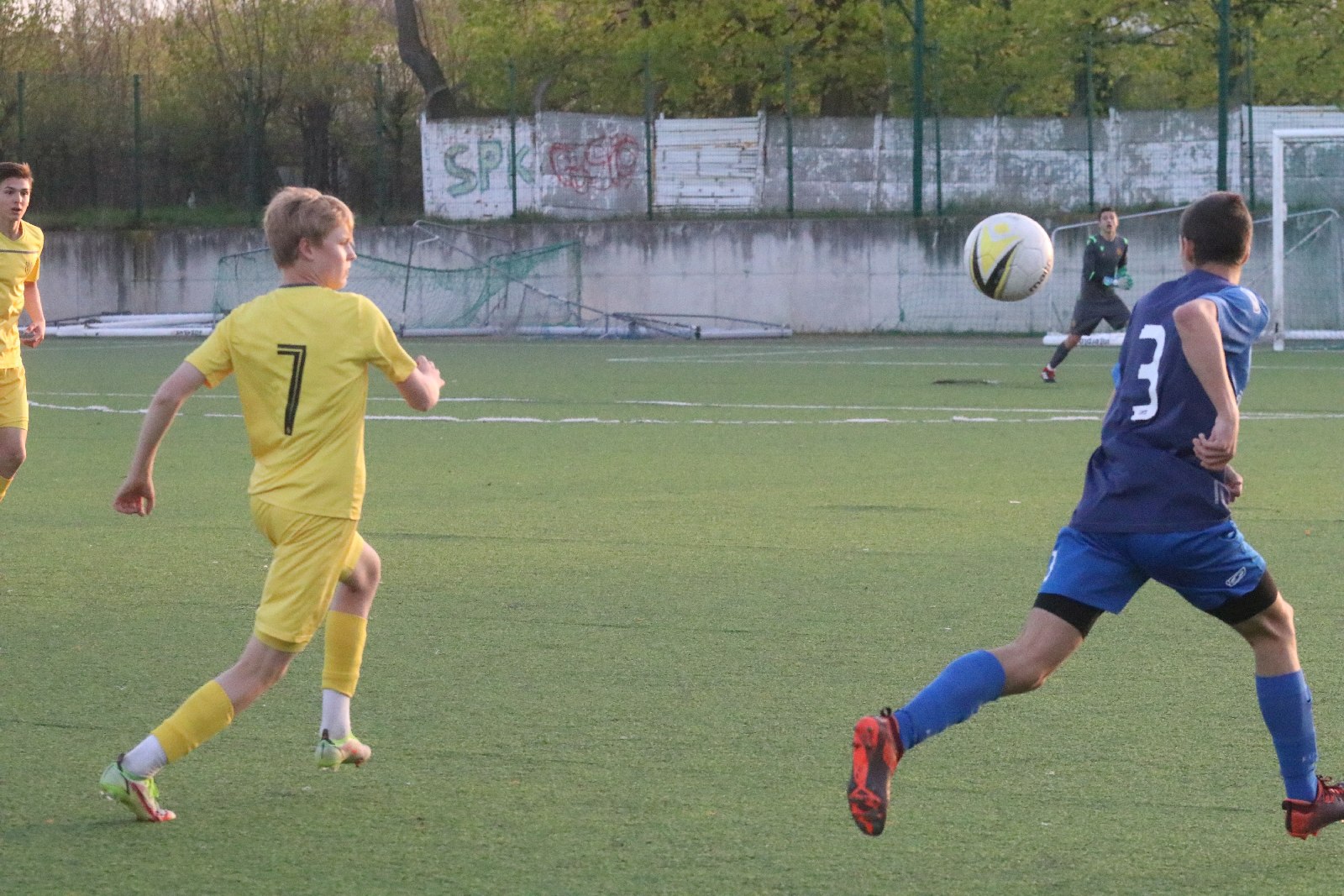 Juniorzy ze Lwowa lepsi od juniorów Konfeksu Legnica
