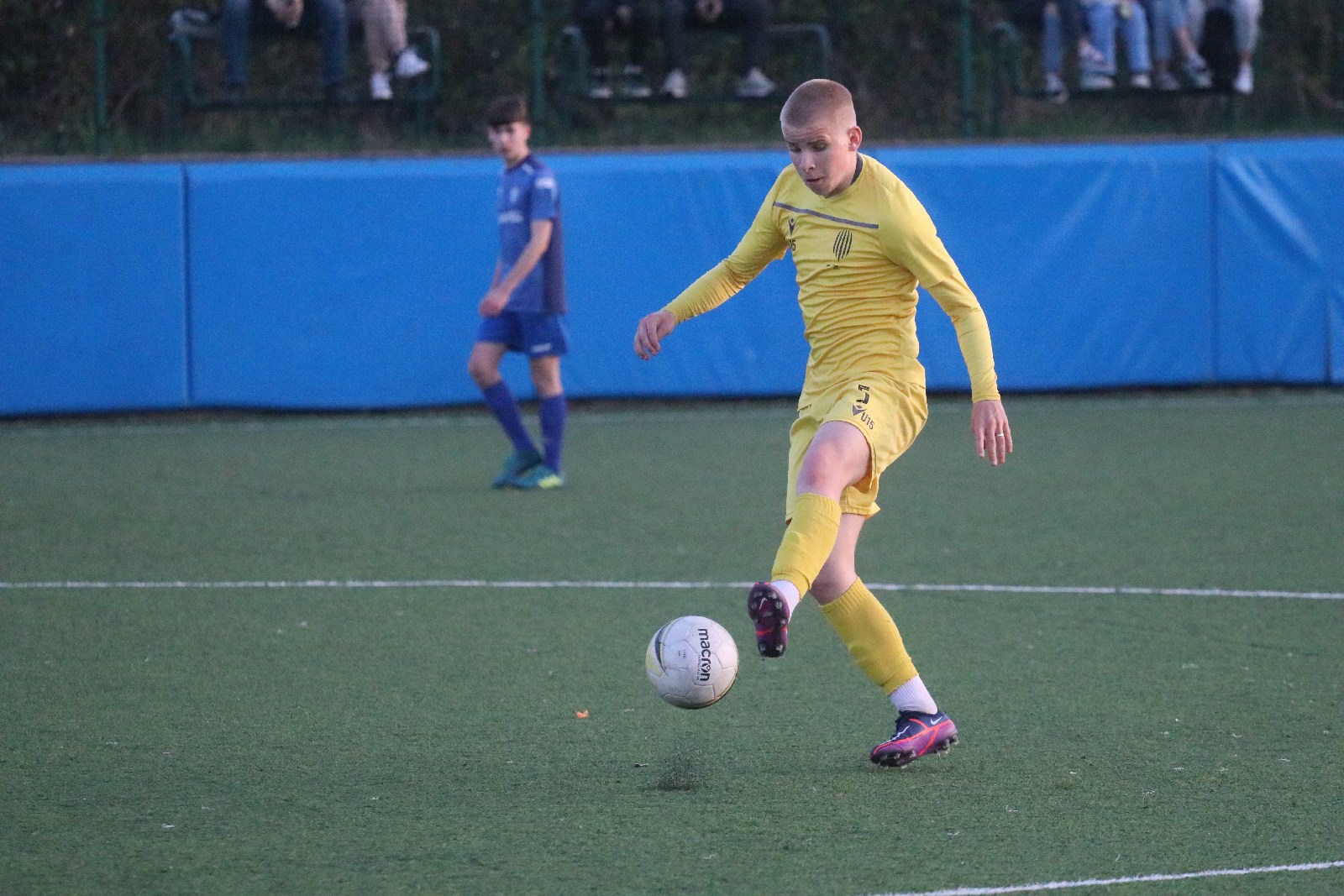 Juniorzy ze Lwowa lepsi od juniorów Konfeksu Legnica