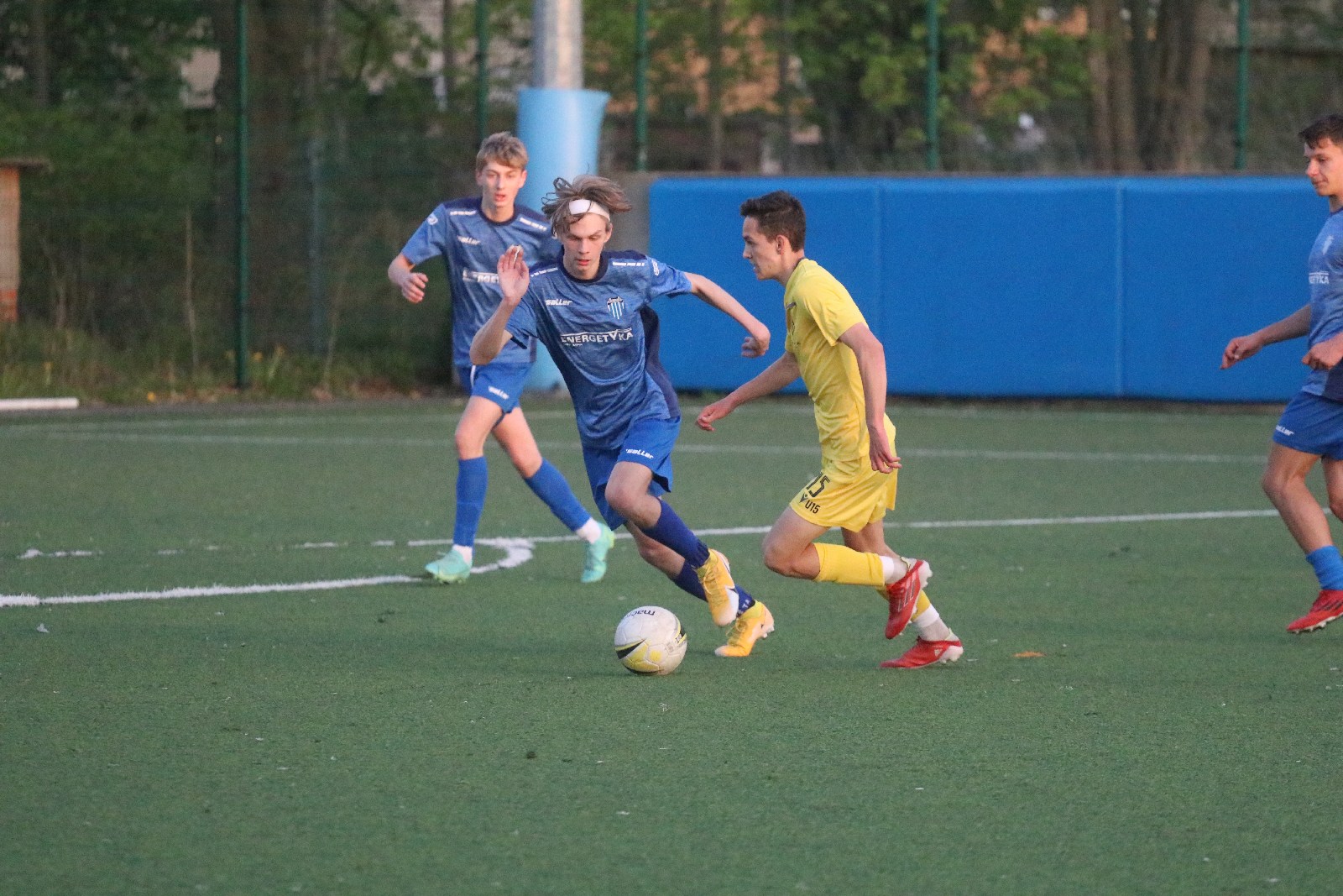 Juniorzy ze Lwowa lepsi od juniorów Konfeksu Legnica