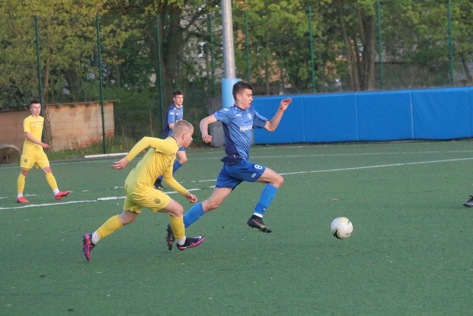 Juniorzy ze Lwowa lepsi od juniorów Konfeksu Legnica