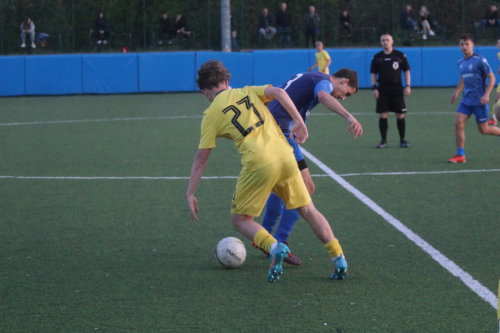 Juniorzy ze Lwowa lepsi od juniorów Konfeksu Legnica