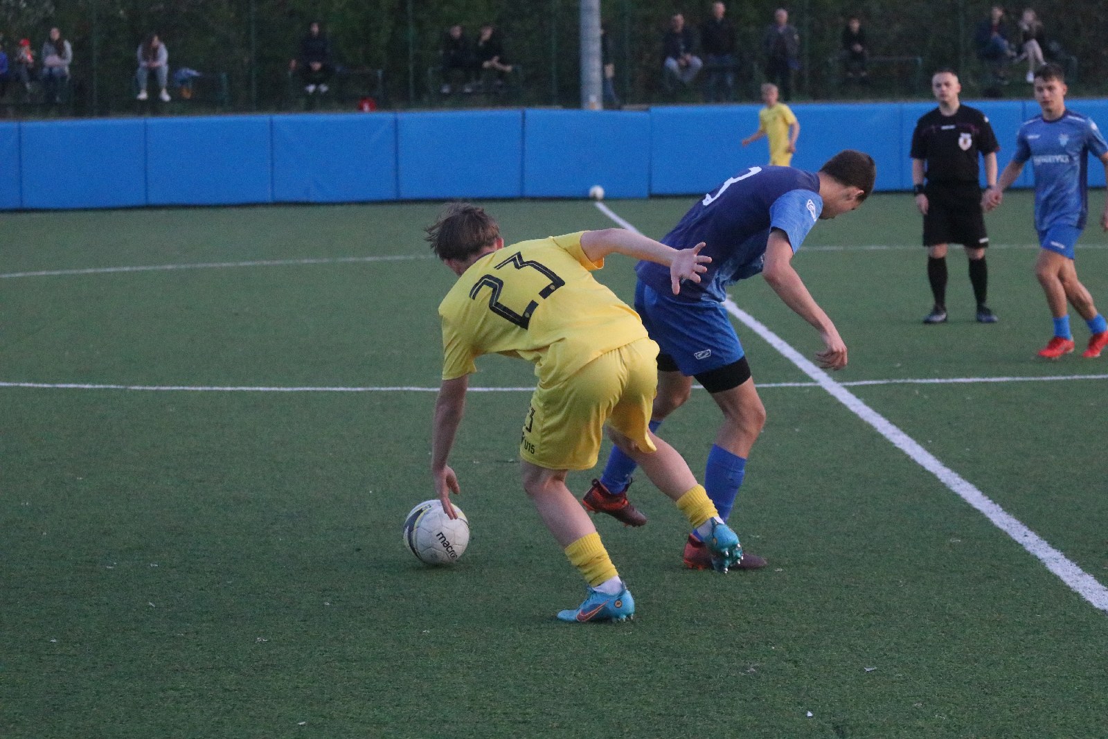 Juniorzy ze Lwowa lepsi od juniorów Konfeksu Legnica
