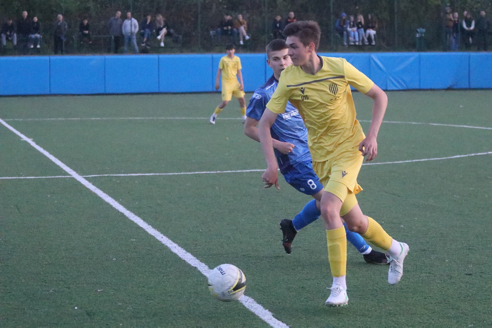 Juniorzy ze Lwowa lepsi od juniorów Konfeksu Legnica