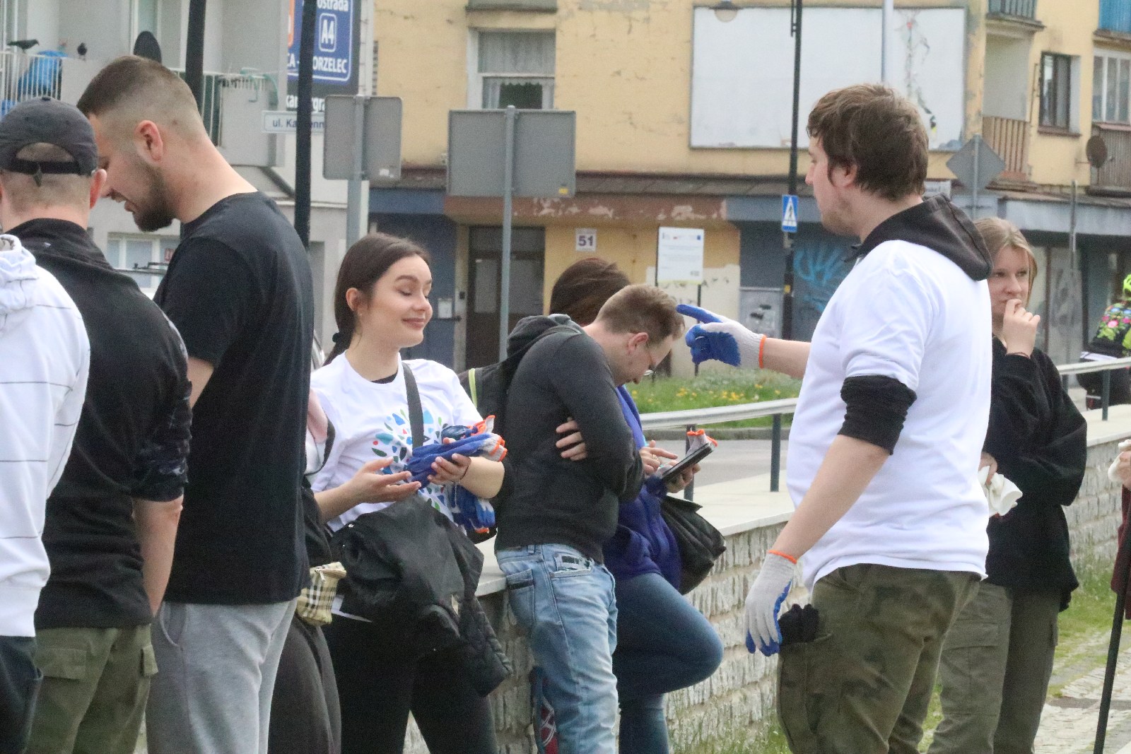 Sprzątanie nadbrzeża Kaczawy „Operacja czysta rzeka”