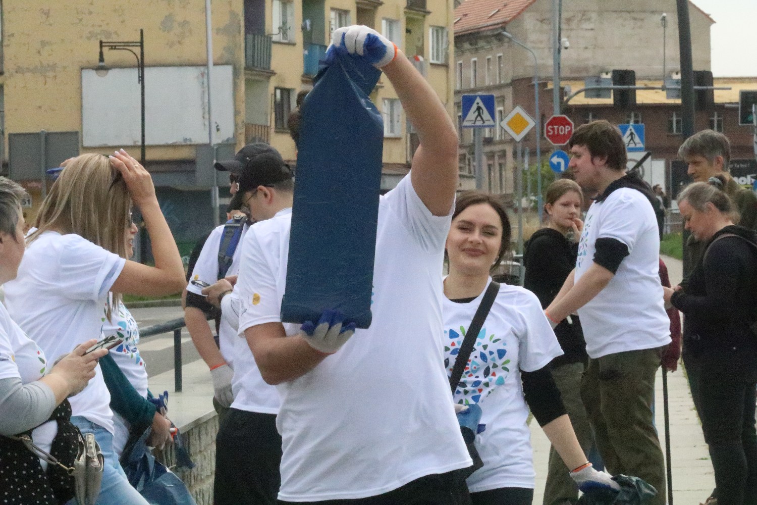 Sprzątanie nadbrzeża Kaczawy „Operacja czysta rzeka”