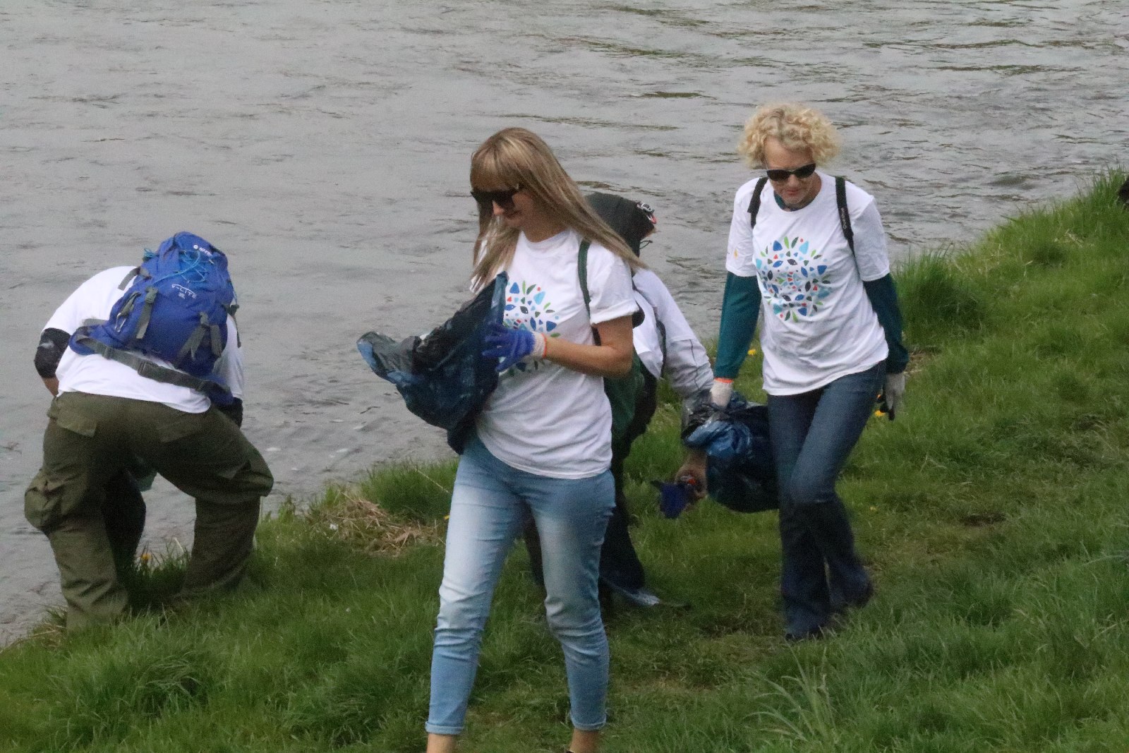 Sprzątanie nadbrzeża Kaczawy „Operacja czysta rzeka”