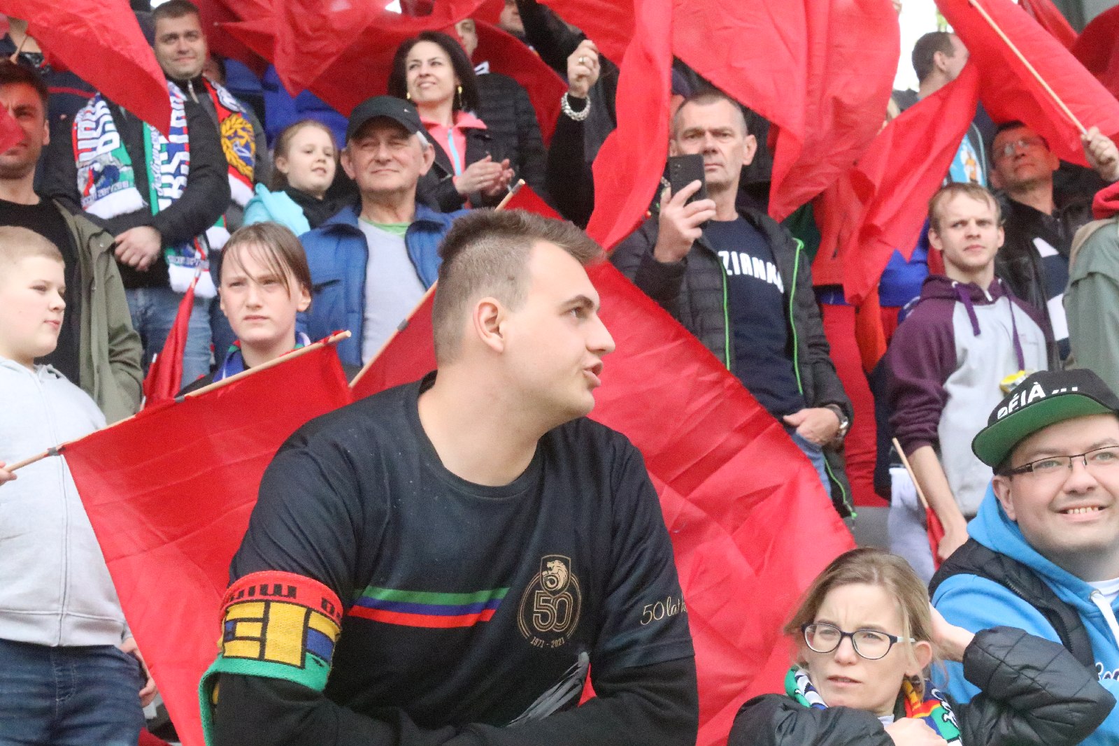 Ponad cztery tysiące kibiców oglądało mecz Miedź - Chrobry