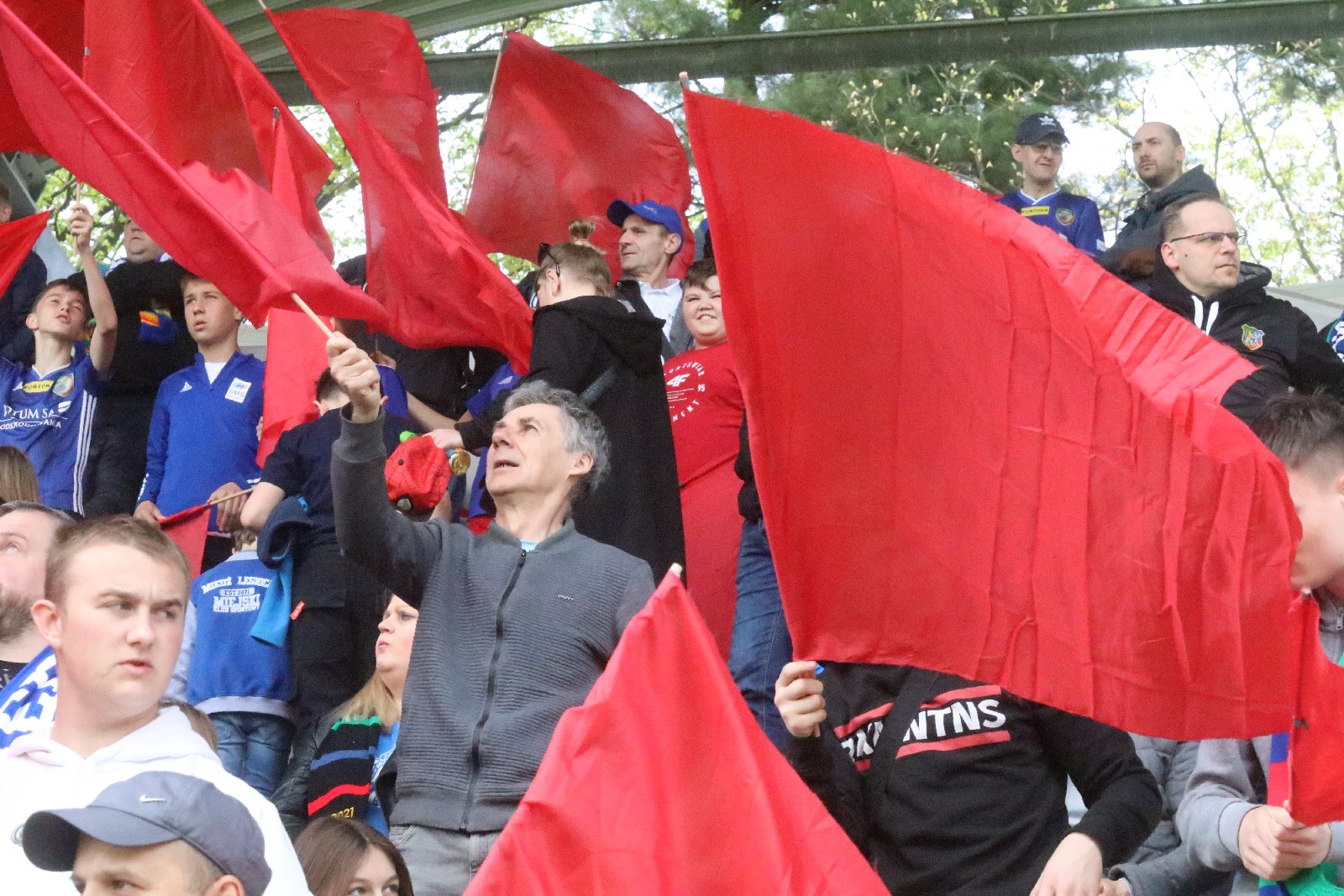 Ponad cztery tysiące kibiców oglądało mecz Miedź - Chrobry