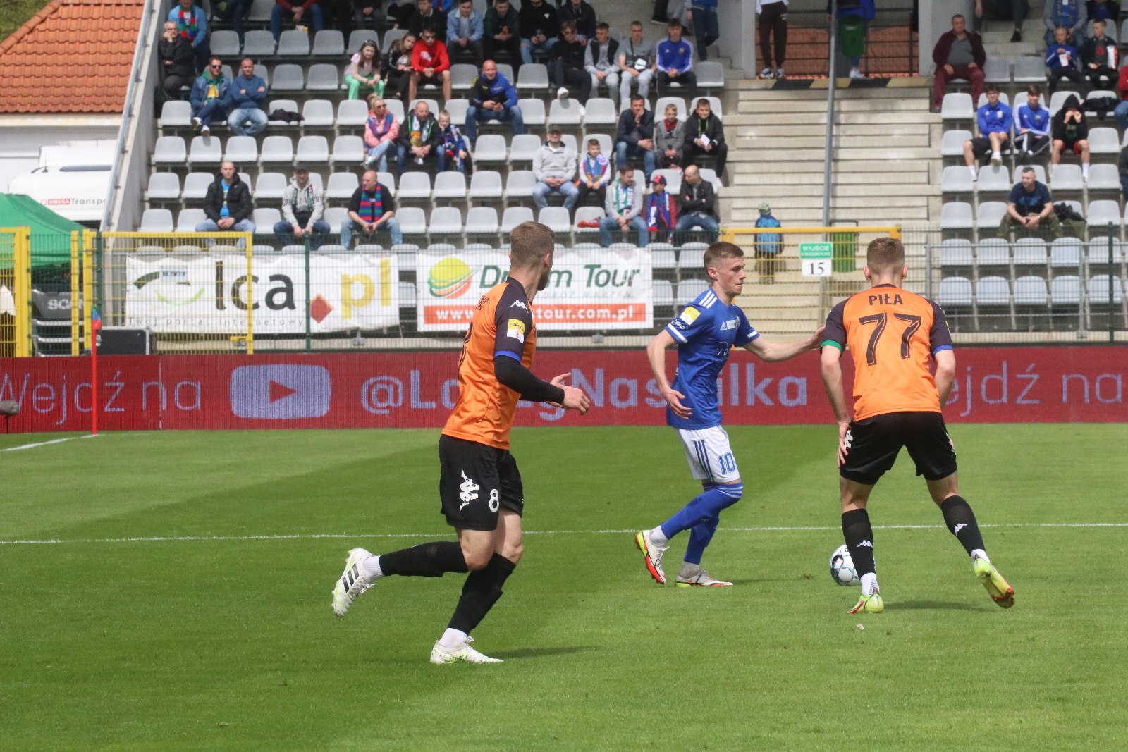 Miedź Legnica po golu Patryka Makucha pokonała Chrobrego