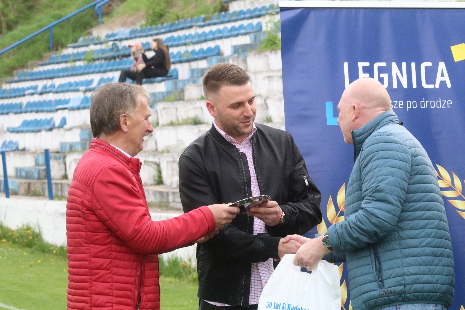 Dziewięć bramek podczas pojedynku Konfeksu z Iskrą