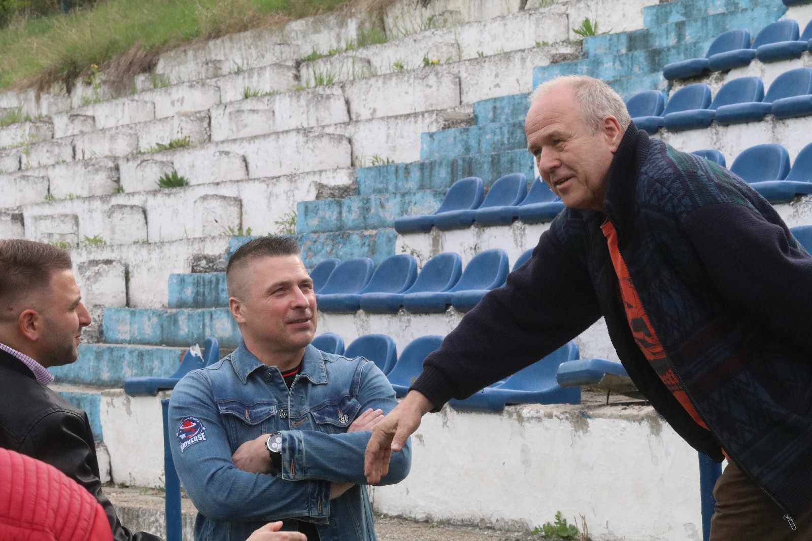 Dziewięć bramek podczas pojedynku Konfeksu z Iskrą