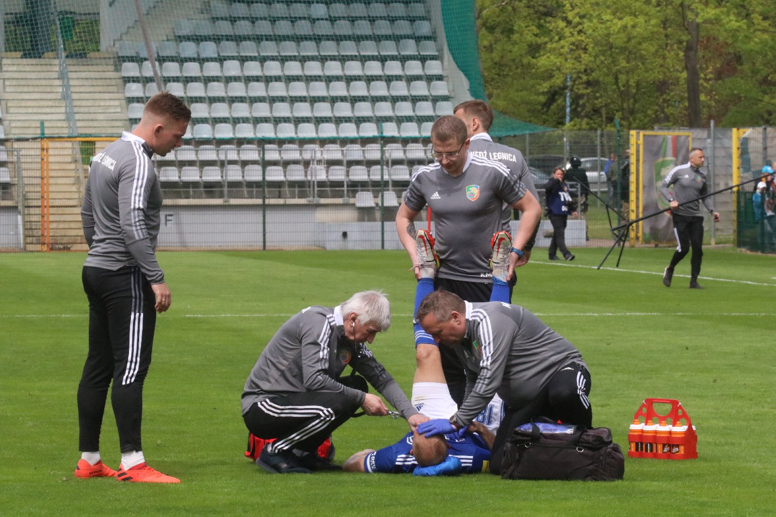 Miedź Legnica po golu Patryka Makucha pokonała Chrobrego
