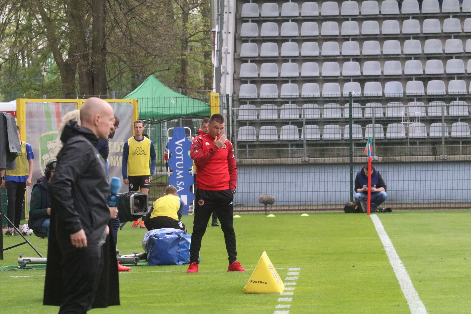 Miedź Legnica po golu Patryka Makucha pokonała Chrobrego