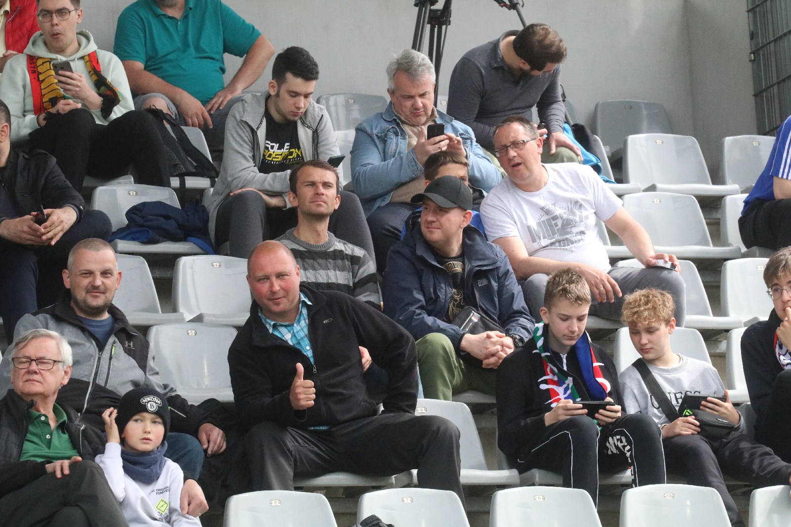 Ponad cztery tysiące kibiców oglądało mecz Miedź - Chrobry