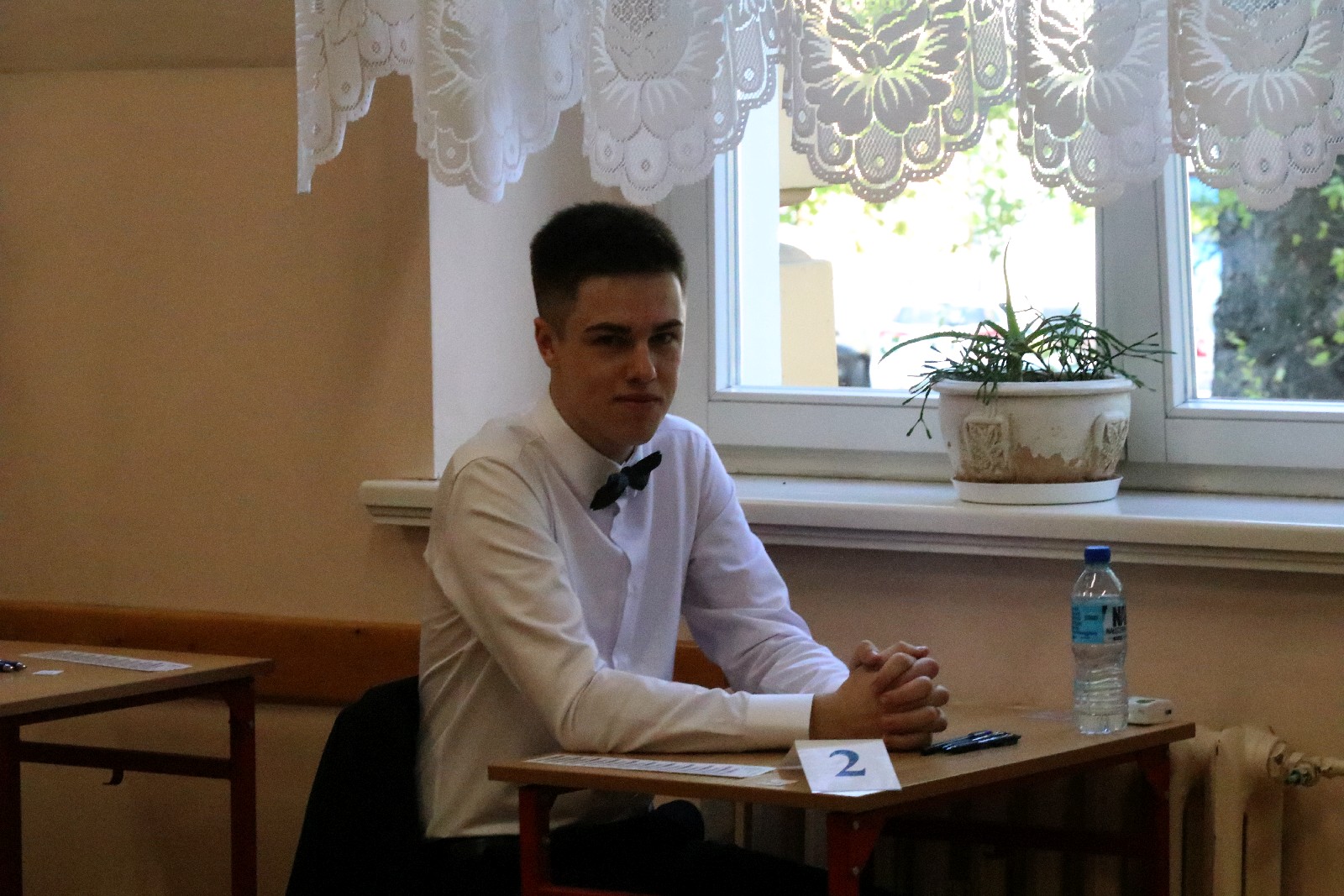 Maturzyści przystąpili do ważnego egzaminu. Zdjęcia z I i V LO