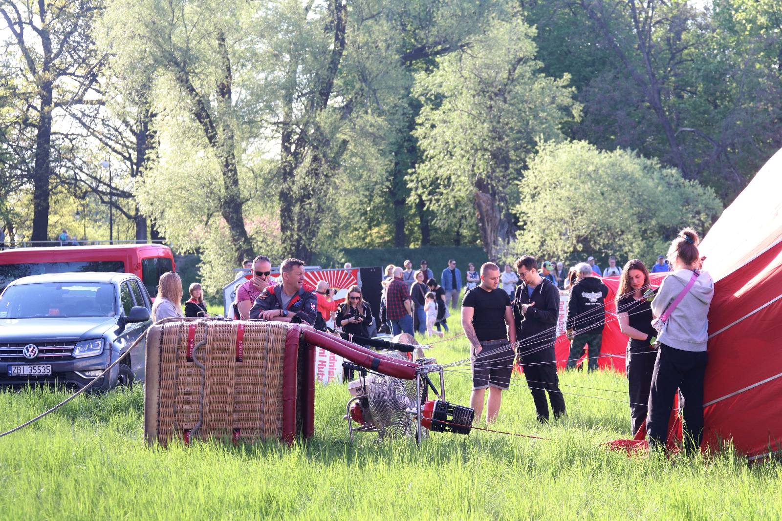 Zobaczcie niesamowity pokaz balonów z okazji Dnia Hutnika