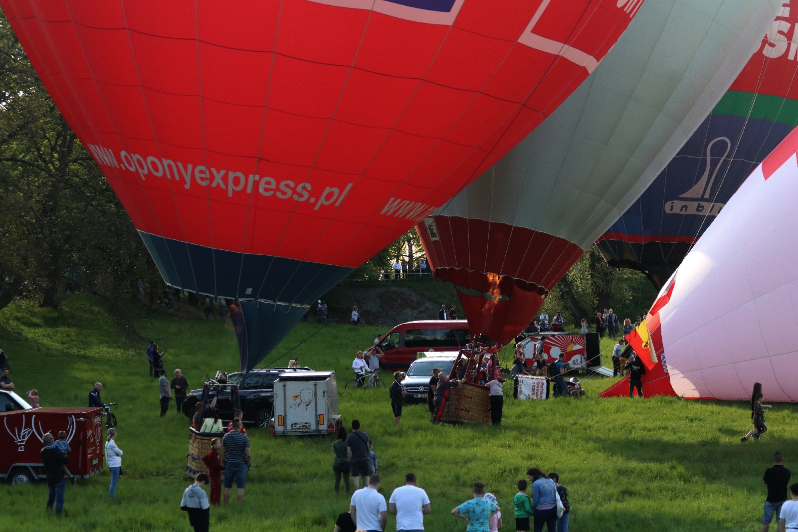 Zobaczcie niesamowity pokaz balonów z okazji Dnia Hutnika