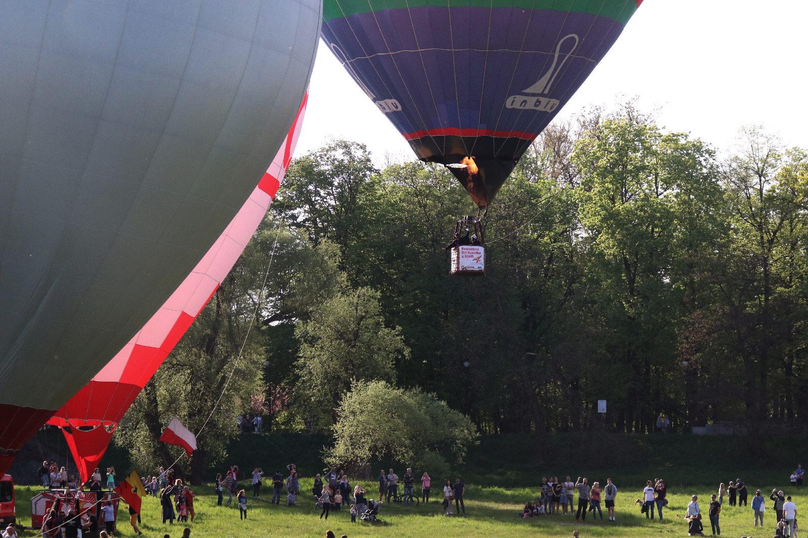 Zobaczcie niesamowity pokaz balonów z okazji Dnia Hutnika