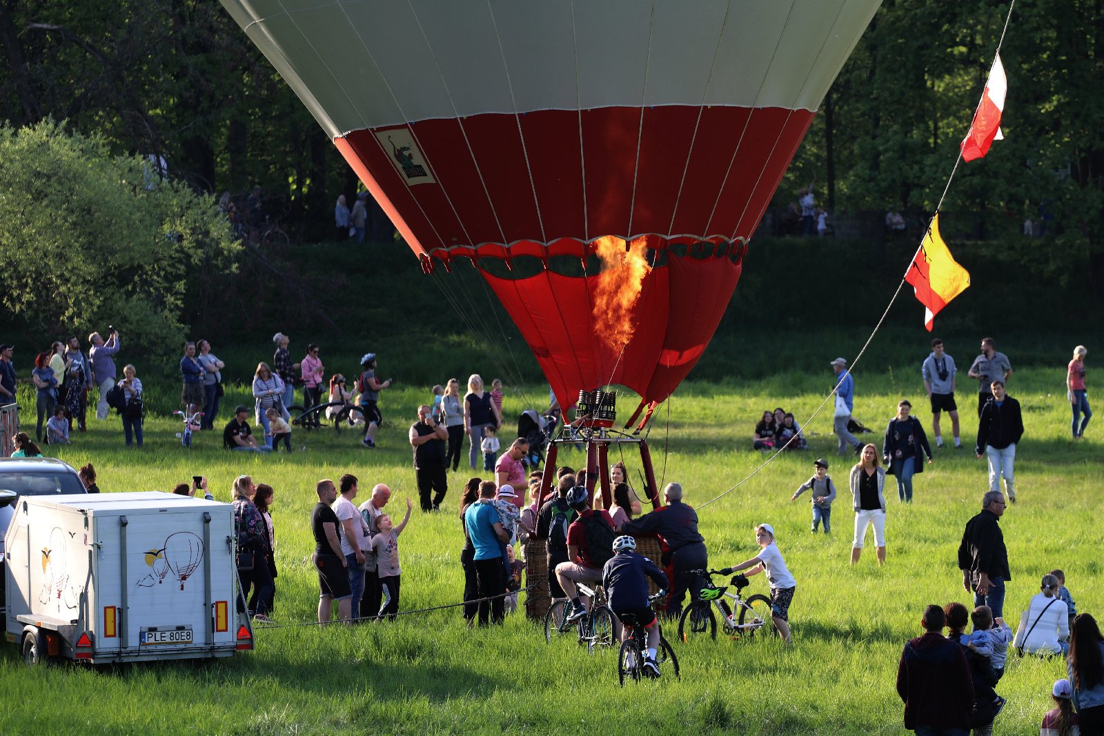 Zobaczcie niesamowity pokaz balonów z okazji Dnia Hutnika