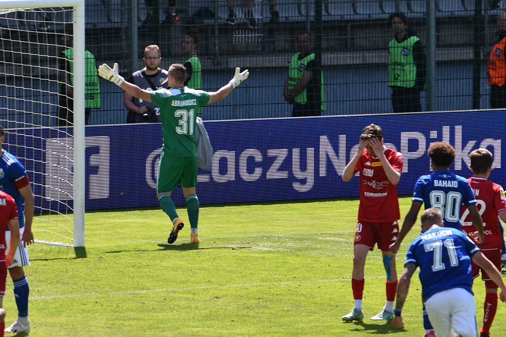 Miedż wygrywa ostatni domowy mecz w pierwszej lidze