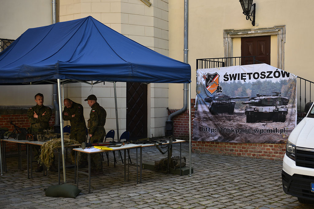 Wojskowa Szkoła Średnia im. Zawiszy Czarnego otworzyła drzwi