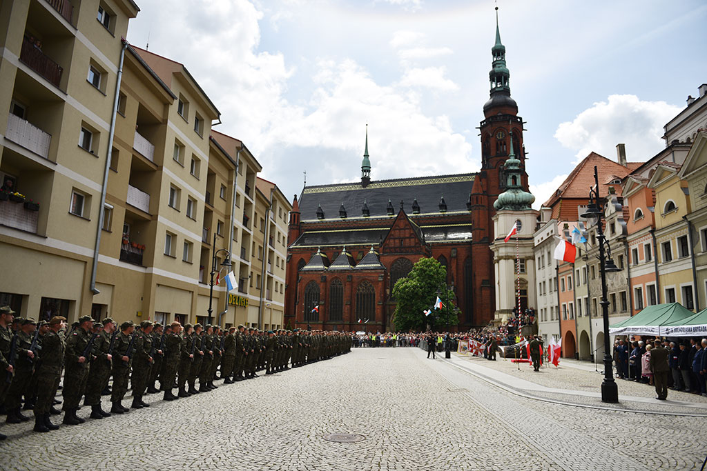Terytorialsi ślubowali w centrum Legnicy