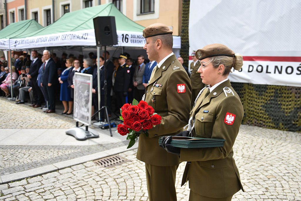 Terytorialsi ślubowali w centrum Legnicy