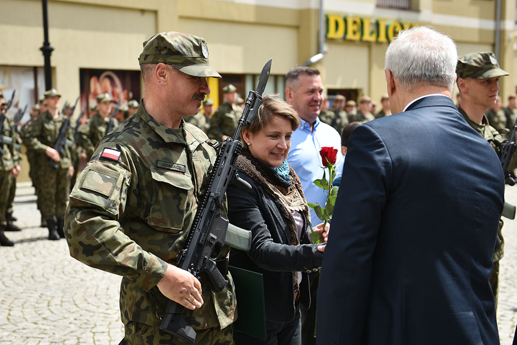 Terytorialsi ślubowali w centrum Legnicy